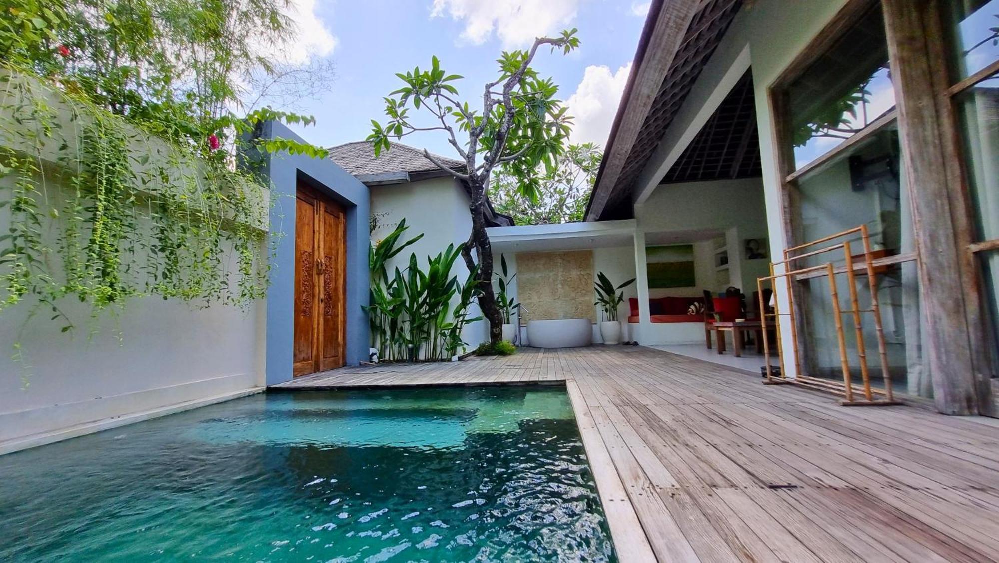 Villa The Decks Bali Legian Esterno foto